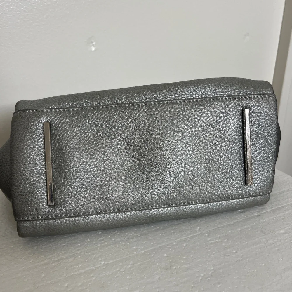 Celine Dion silver pebbled leather “Adagio” purse satchel cross body strap - Picture 5 of 16